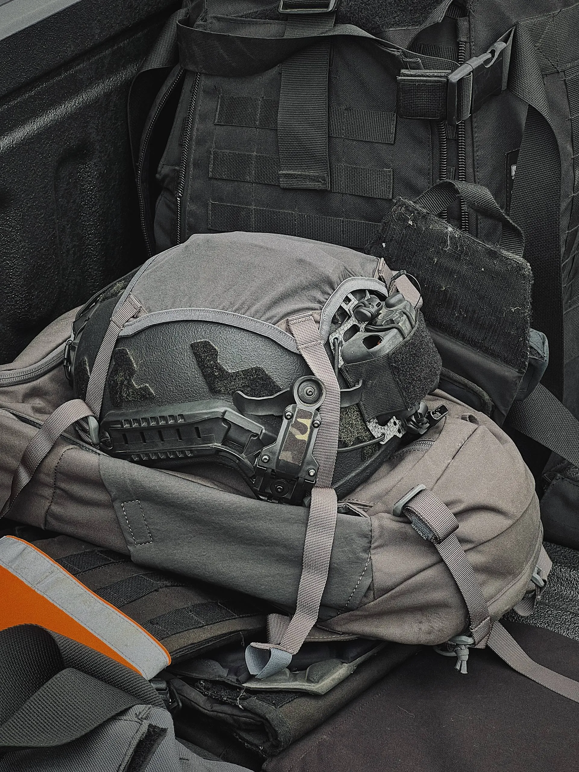 Велкро на шлеме