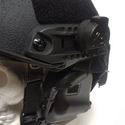 Проволочный адаптер на шлем для наушников Earmor MOD3 и MARK3