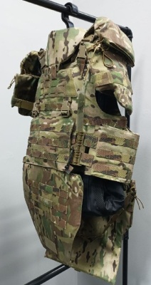kyjpncS9f6.jpg
